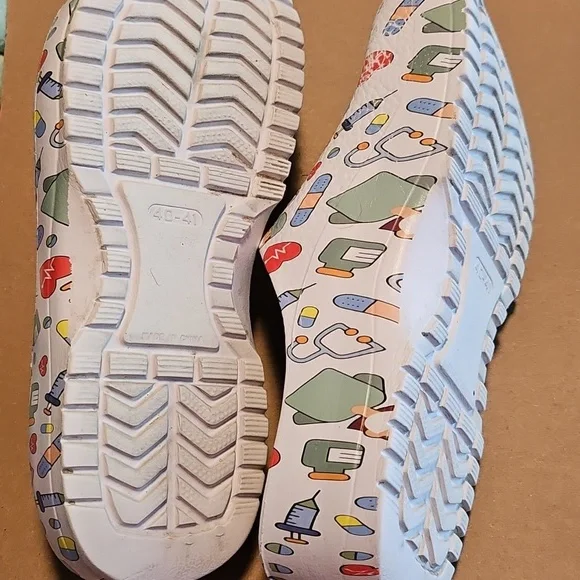 Medical Design Rubber Shoes - Picture 3 of 3
